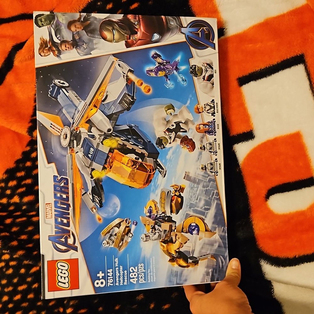 LEGO Avengers Hulk Helicopter Rescue New
